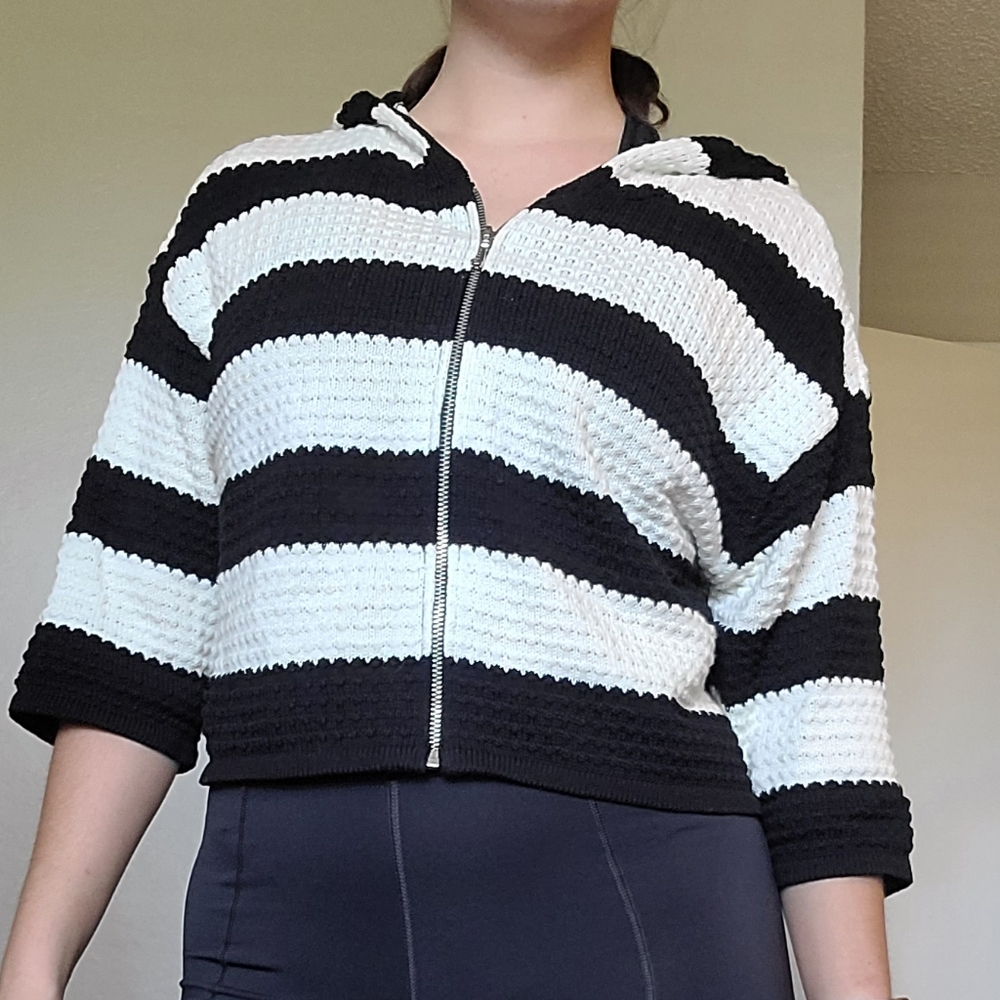 Juicy Couture zip up crop top